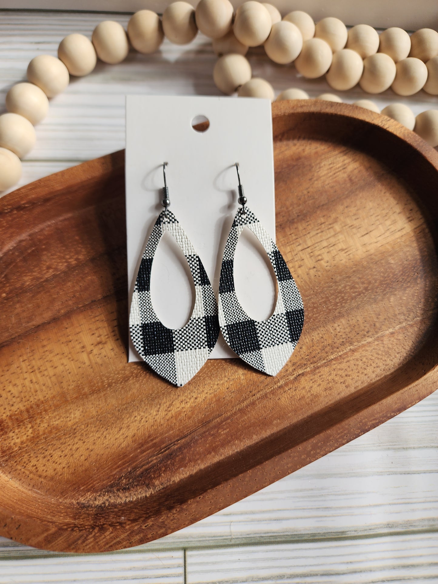 Small Plaid Cut-Out Earrings